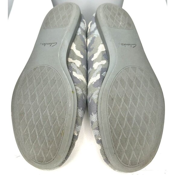 Clarks Cloudsteppers Women 9 Carly Dream Slip On Flats Khaki Camo Loafers Knit - Picture 8 of 12